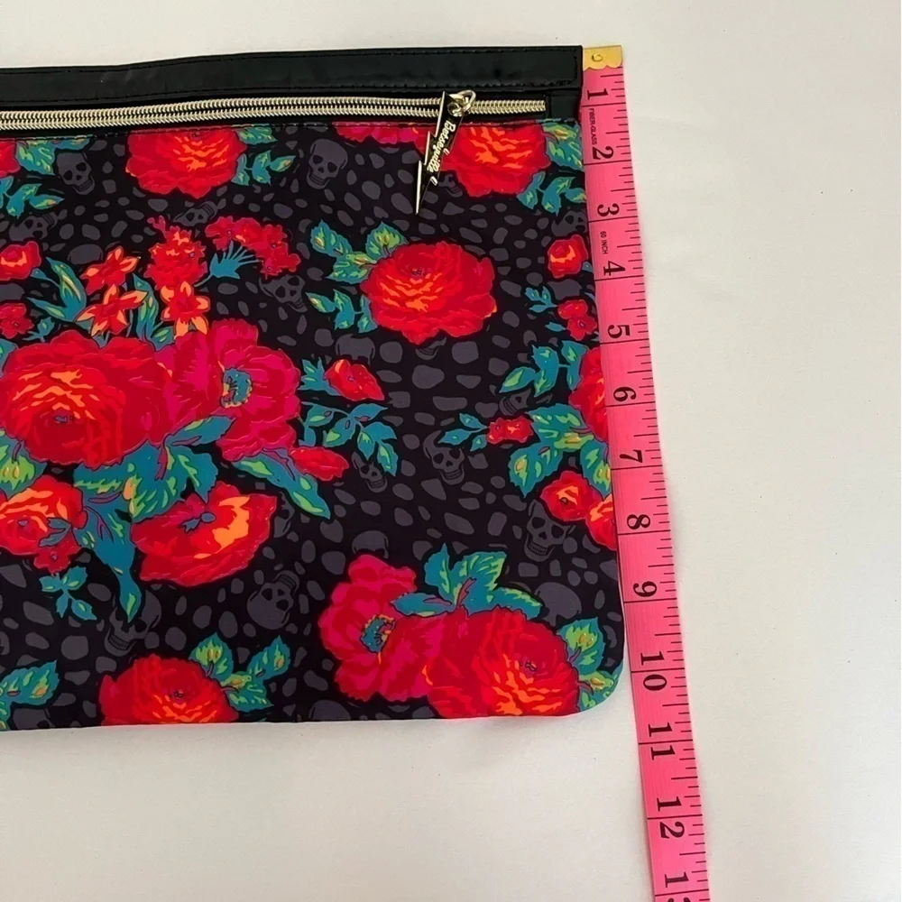Betsey Johnson Betseyville Large Wristlet Black Rose Skull print